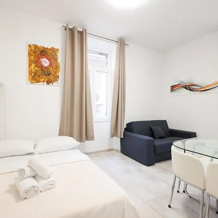 Cozy Cvita Apartment Zadar