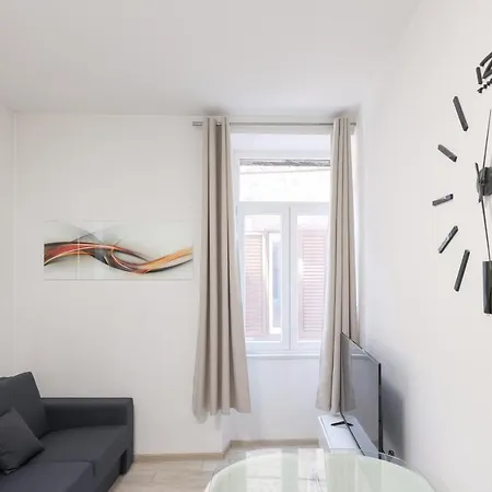 Cozy Cvita 자다르